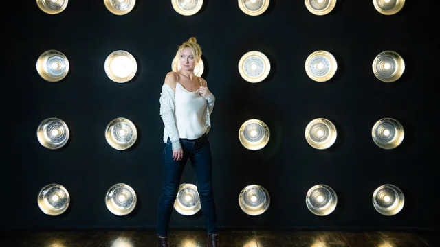 Luzes Fresnel LED: Iluminação Suave e Uniforme para Altares
